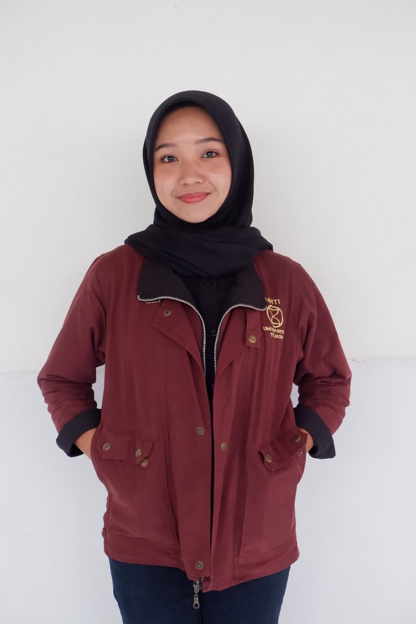 Yesnia Tri Kusuma 